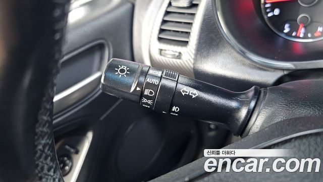 Kia K3 2013 — photo 28