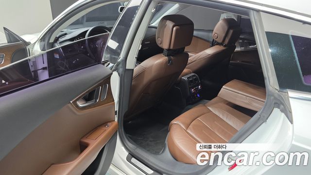 Audi A7 2014 — photo 11