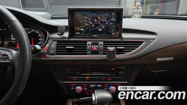 Audi A7 2014 — photo 17