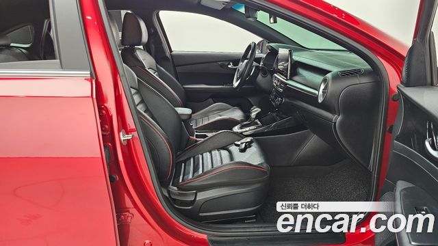 Kia K3 2022 — photo 16