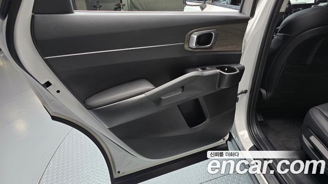Kia Sorento 2022 — photo 15