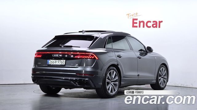 Audi Q8 2021 — photo 2