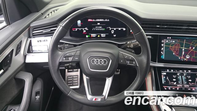 Audi Q8 2021 — photo 20