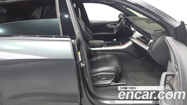 Audi Q8 2021 — photo 16