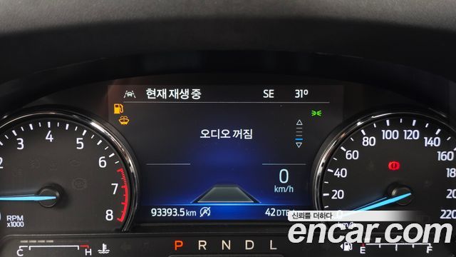 Ford Explorer 2022 — photo 8