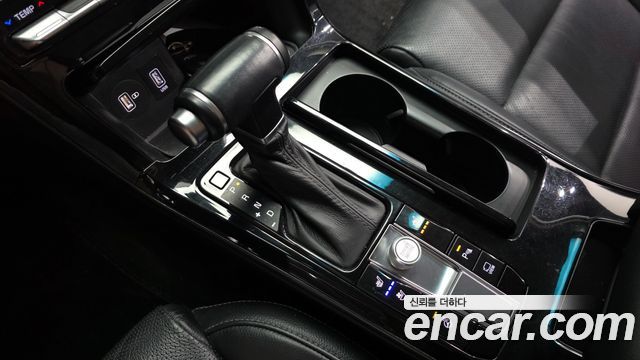 Kia K7 2020 — photo 9
