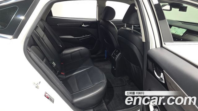Kia K7 2020 — photo 12