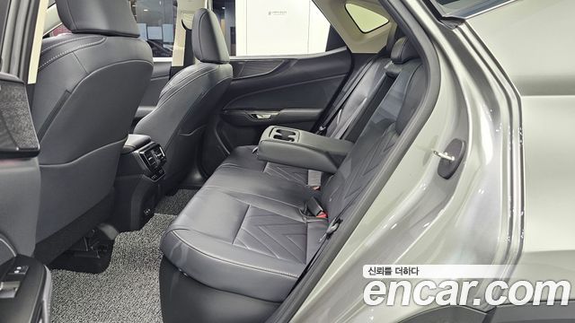 Lexus NX 2025 — photo 18