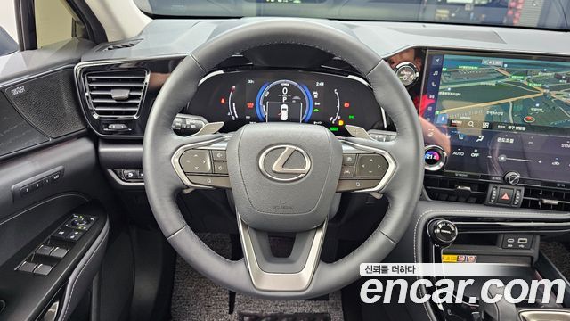 Lexus NX 2025 — photo 19
