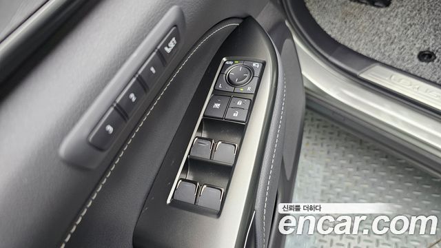 Lexus NX 2025 — photo 23