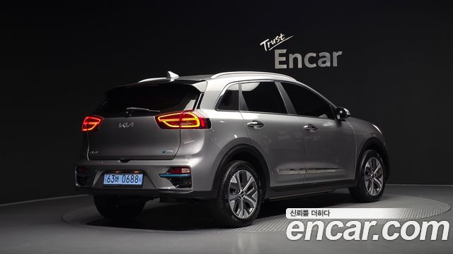 Kia Niro 2022 — photo 2