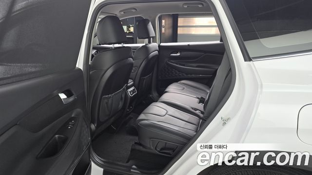 Hyundai Santafe 2021 — photo 17