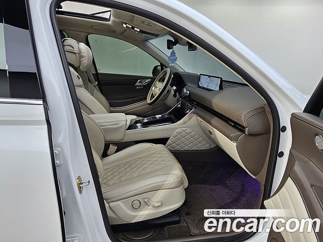 Genesis GV80 2023 — photo 11