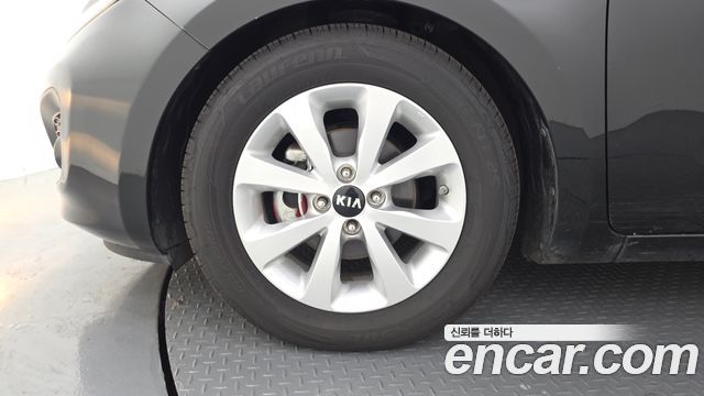 Kia pride 2014 — photo 5