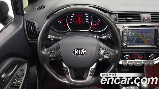 Kia pride 2014 — photo 13