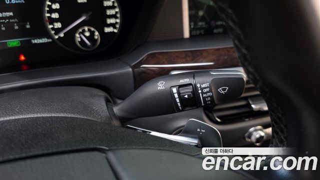 Genesis EQ900 2016 — photo 35