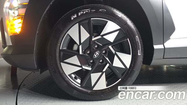 Hyundai Kona 2025 — photo 5