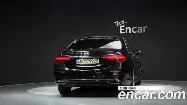 Mercedes-Benz S-Class 2022 — photo 4