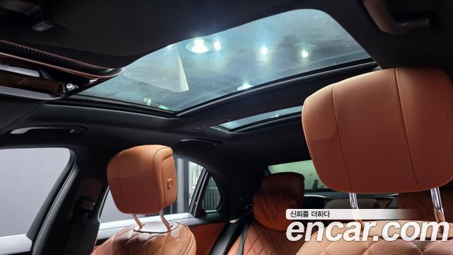 Mercedes-Benz S-Class 2022 — photo 24