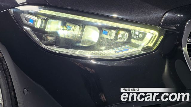 Mercedes-Benz S-Class 2022 — photo 8