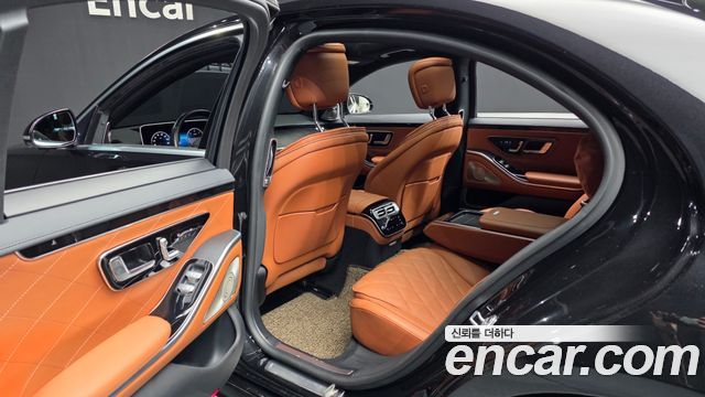 Mercedes-Benz S-Class 2022 — photo 16