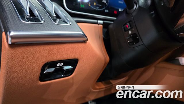 Mercedes-Benz S-Class 2022 — photo 28