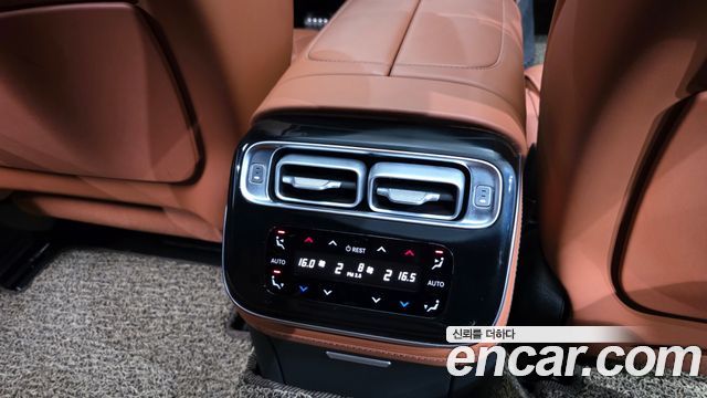 Mercedes-Benz S-Class 2022 — photo 36