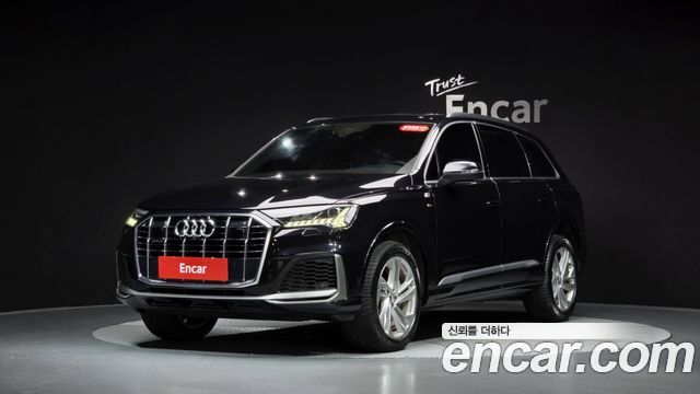 Audi Q7 2021 — photo 39