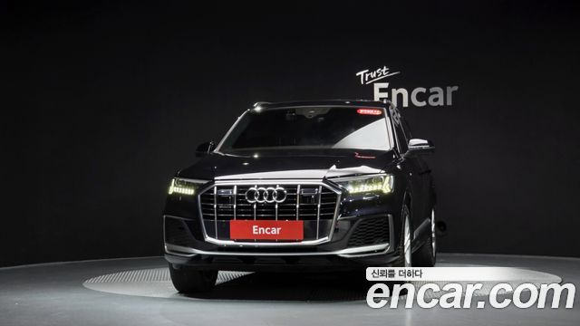 Audi Q7 2021 — photo 3