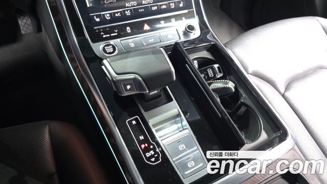 Audi Q7 2021 — photo 12