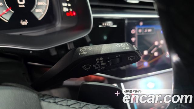 Audi Q7 2021 — photo 34