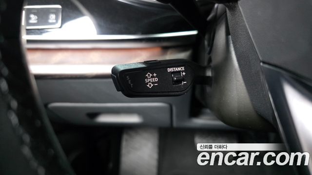 Audi Q7 2021 — photo 35