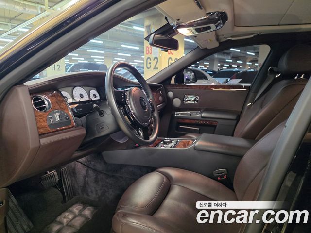 Rolls-Royce Ghost 2017 — photo 4