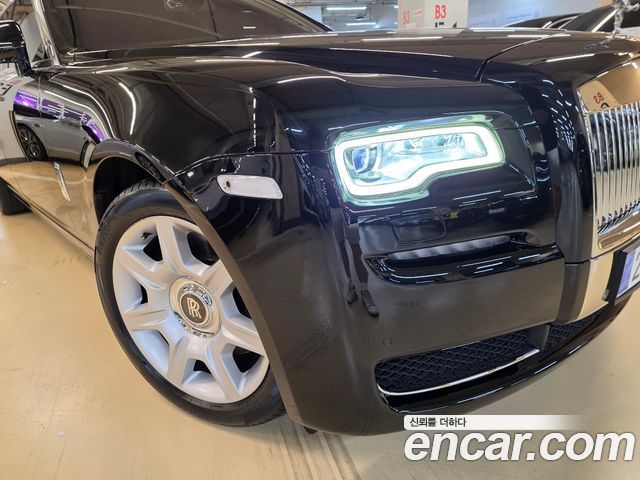 Rolls-Royce Ghost 2017 — photo 5