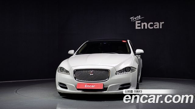 Jaguar XJ 2011 — photo 3