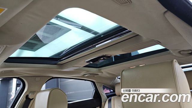 Jaguar XJ 2011 — photo 18
