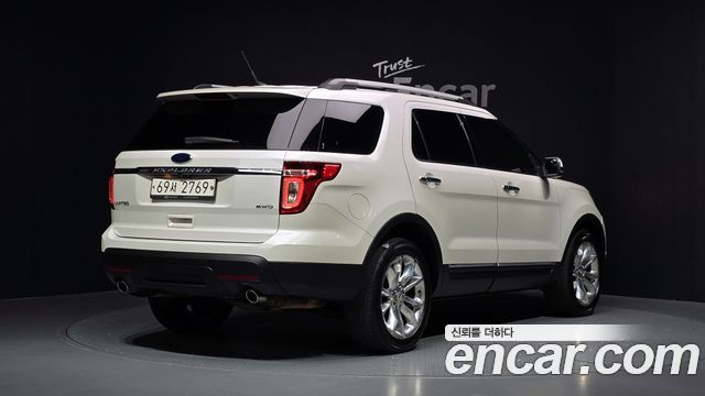 Ford Explorer 2014 — photo 2