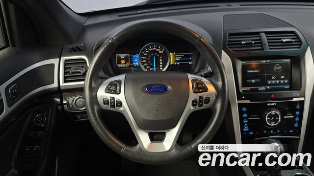 Ford Explorer 2014 — photo 13