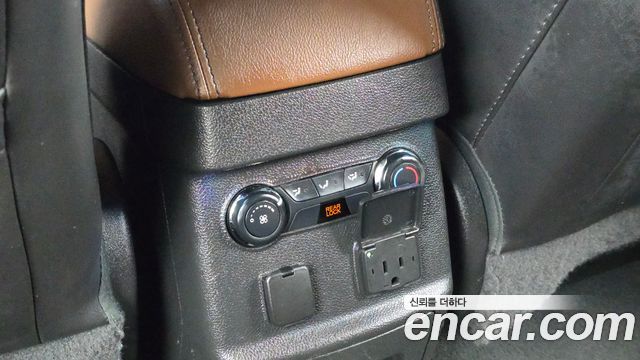 Ford Explorer 2014 — photo 19
