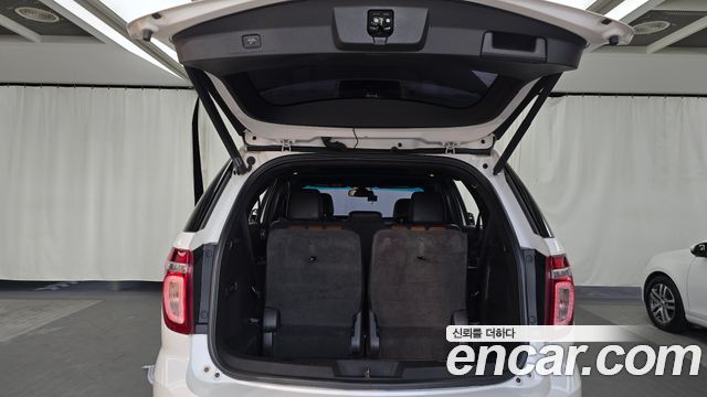 Ford Explorer 2014 — photo 20