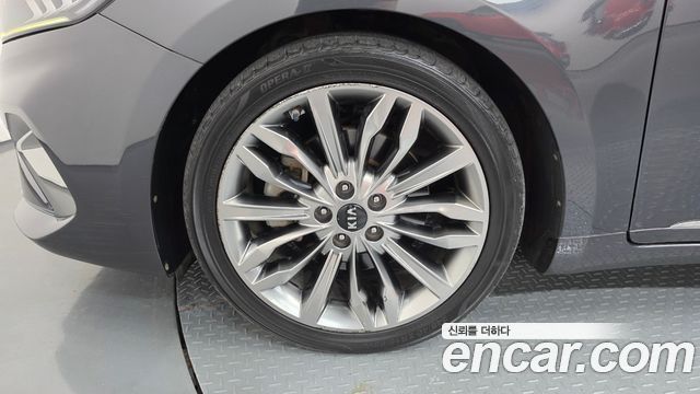Kia K7 2020 — photo 5