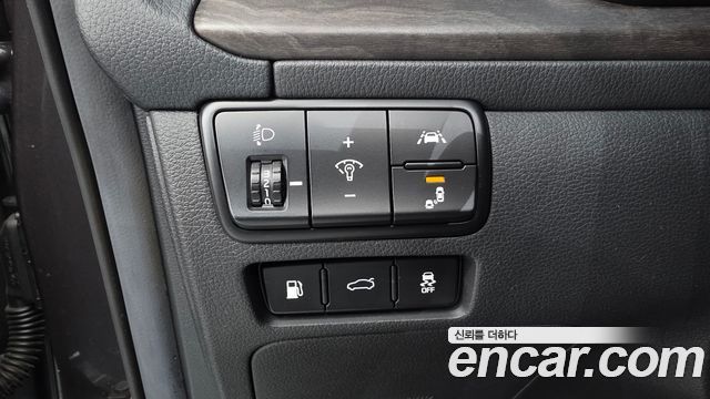 Kia K7 2020 — photo 28