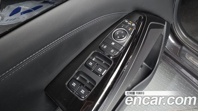 Kia K7 2020 — photo 30