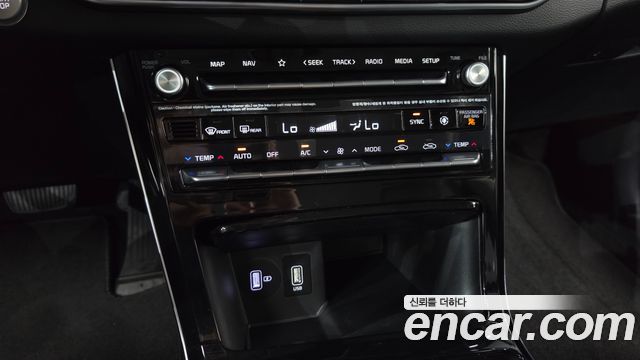 Kia K7 2020 — photo 32