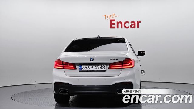 BMW 5-Series 2018 — photo 4