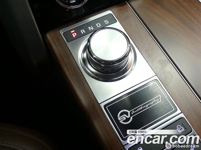 Land Rover Range Rover 2019 — photo 9