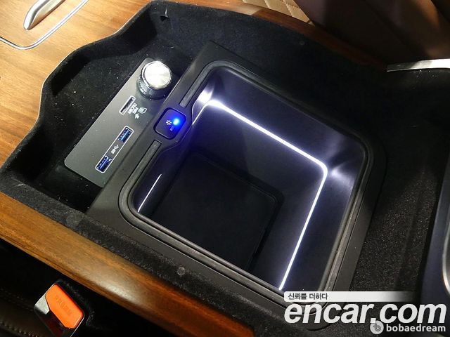 Land Rover Range Rover 2019 — photo 13