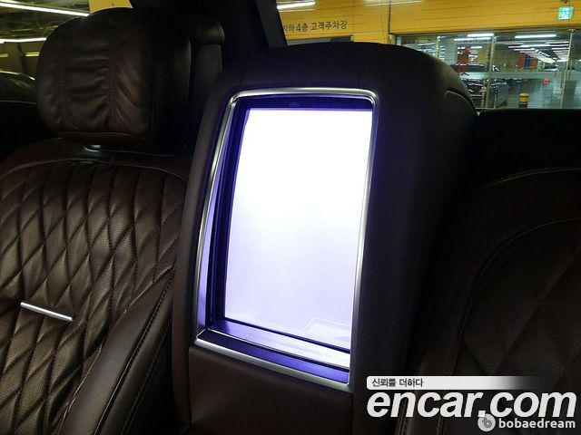 Land Rover Range Rover 2019 — photo 18