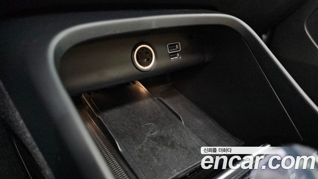 Volvo XC40 2022 — photo 28