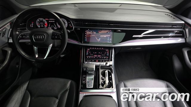 Audi Q8 2021 — photo 7
